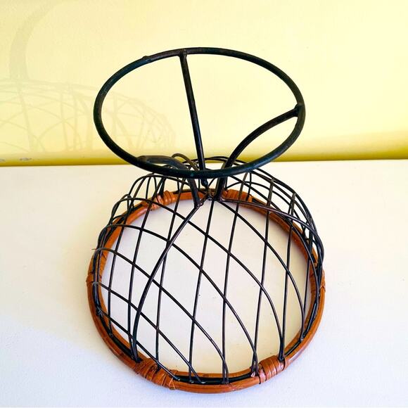 Vintage Decorative Wood Metal Pedestal Basket Bowl Bread Fruit Home Decor - Picture 7 of 10